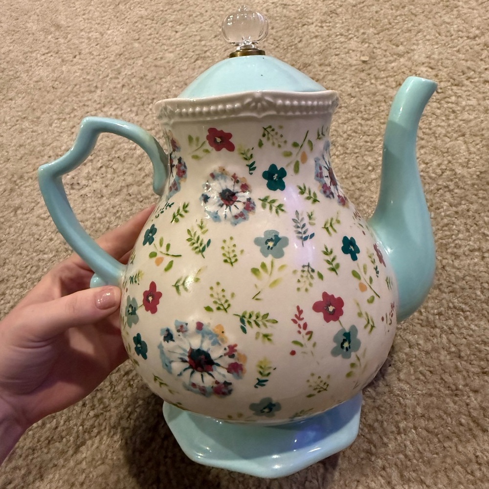 The Pioneer Woman Tea Pot
